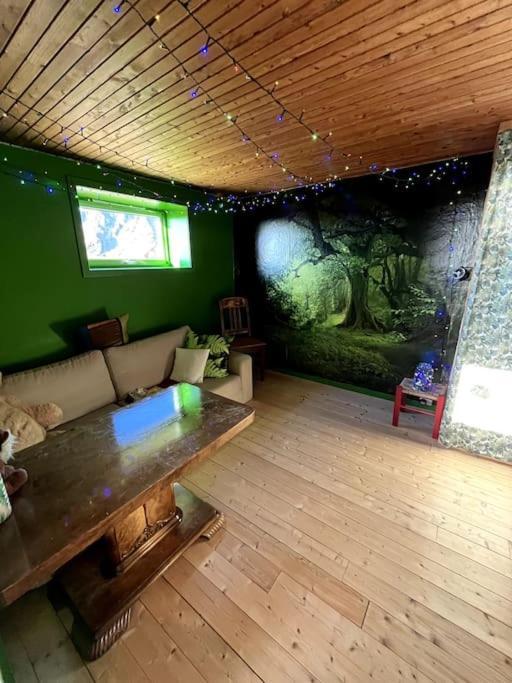 Sjarmerende Hus Med Orkesterplass Til Hav Og Fjell Stave Bagian luar foto